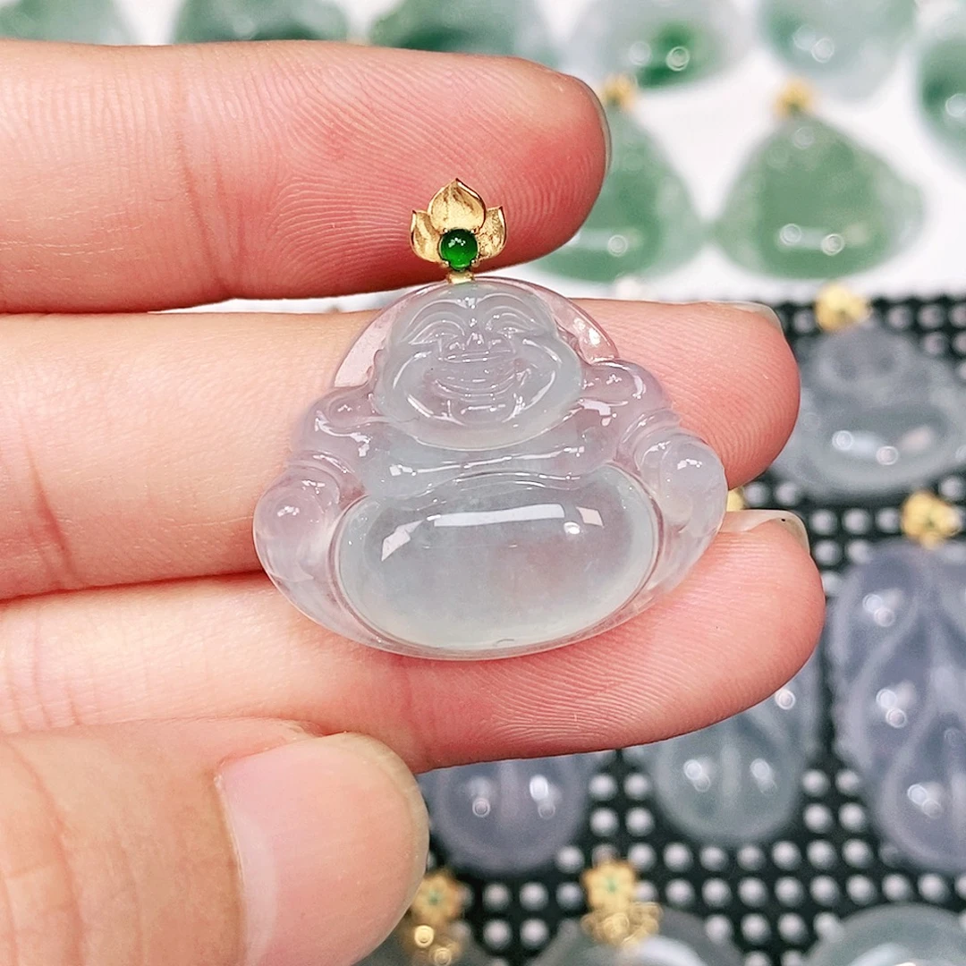 颈饰18K金镶嵌翡翠