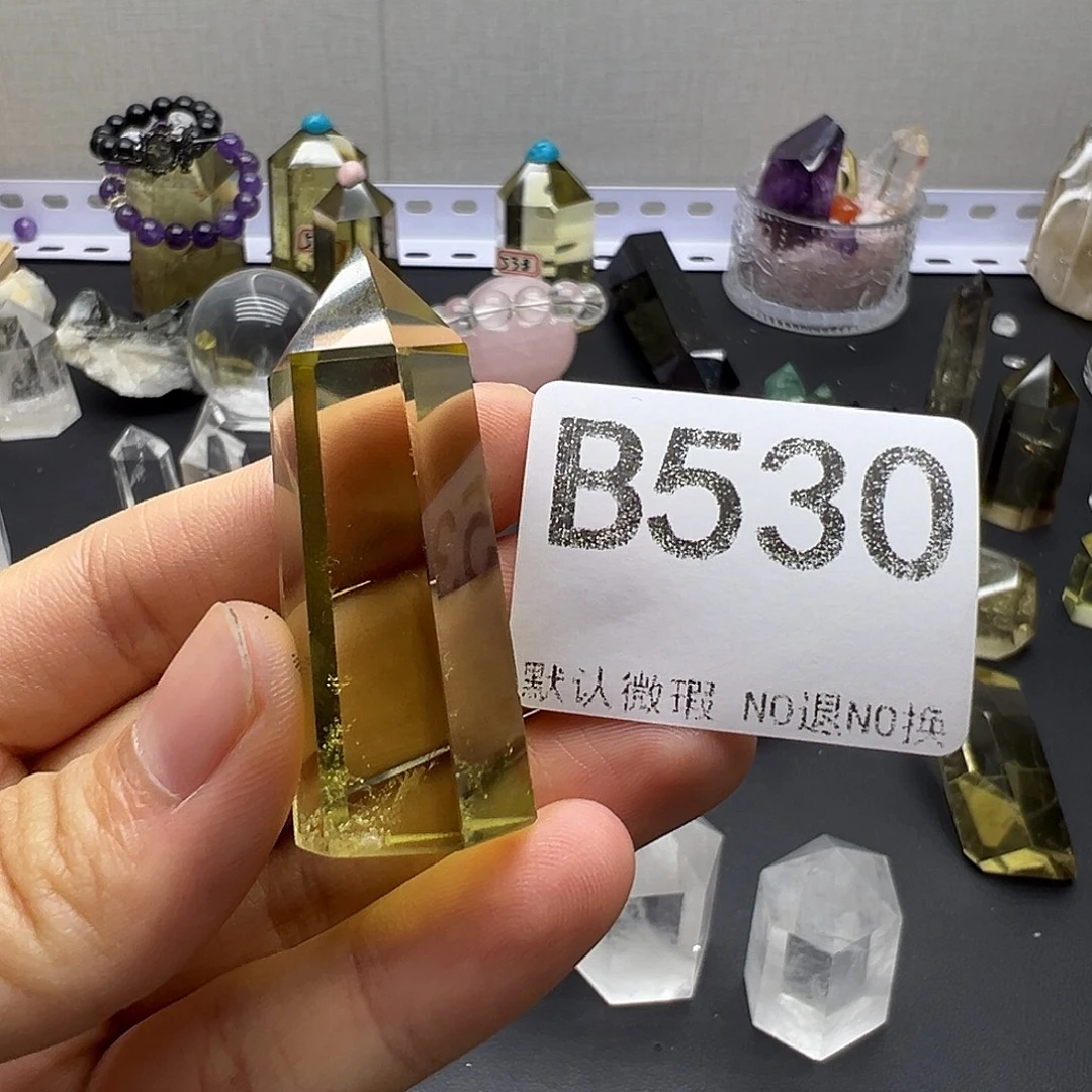 拿***奇珠宝半成品未镶嵌水晶