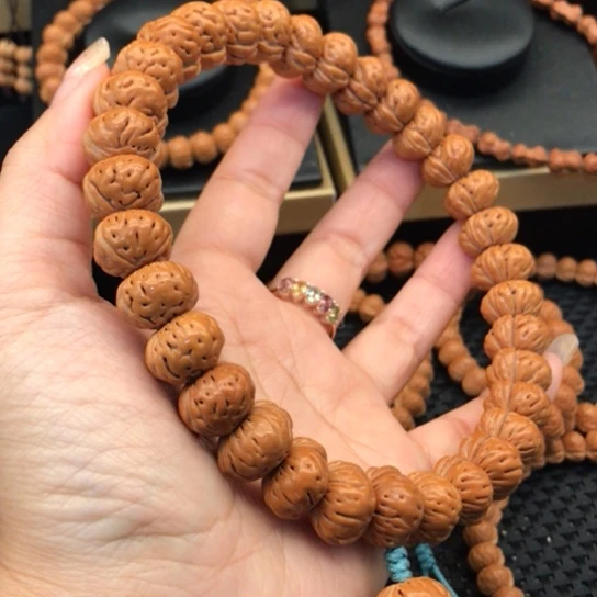 J***桃核吊坠蟠桃手持