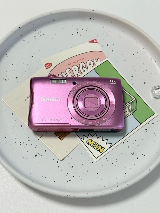 9新 Nikon/尼康 COOLPIX S3700（屏幕微瑕不影响成像）