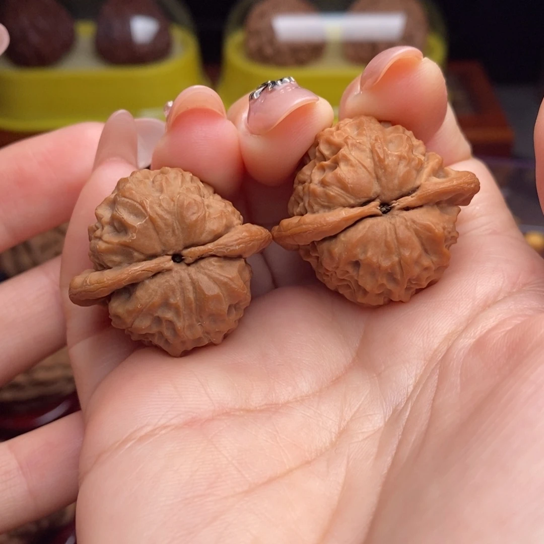 文玩核桃吊坠33龙公子全