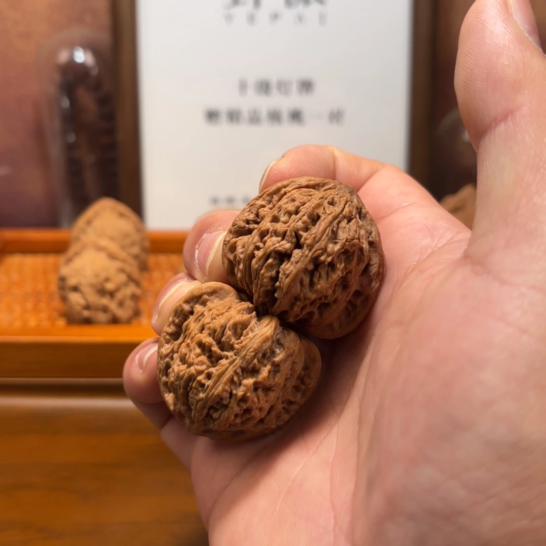 吊坠文玩核桃三角矮密Q6079