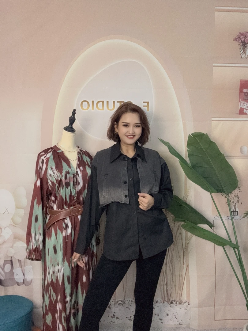 牛仔马甲假两件衬衫外套女秋冬2025新款洋气宽松显瘦衬衣