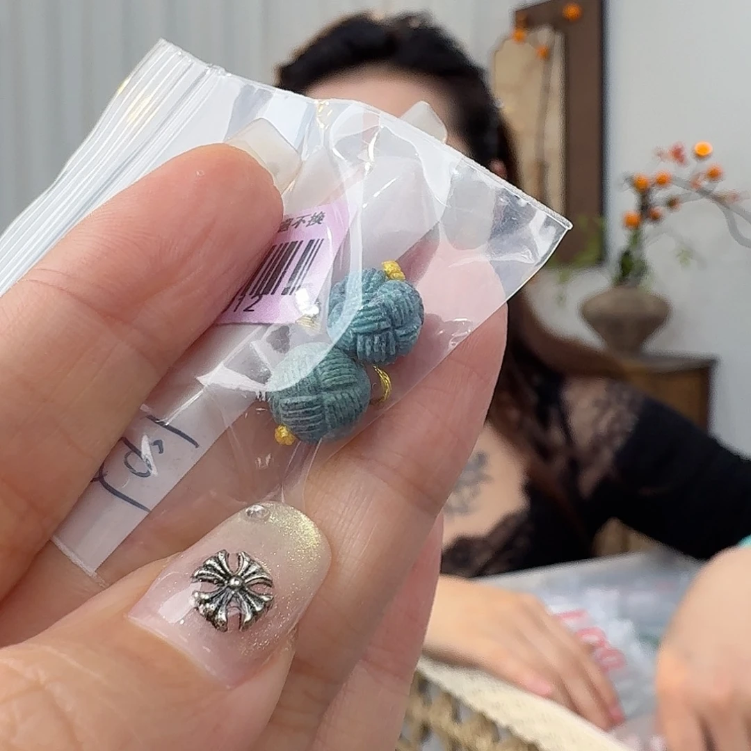 y***i绿松石未镶嵌珠宝奇石