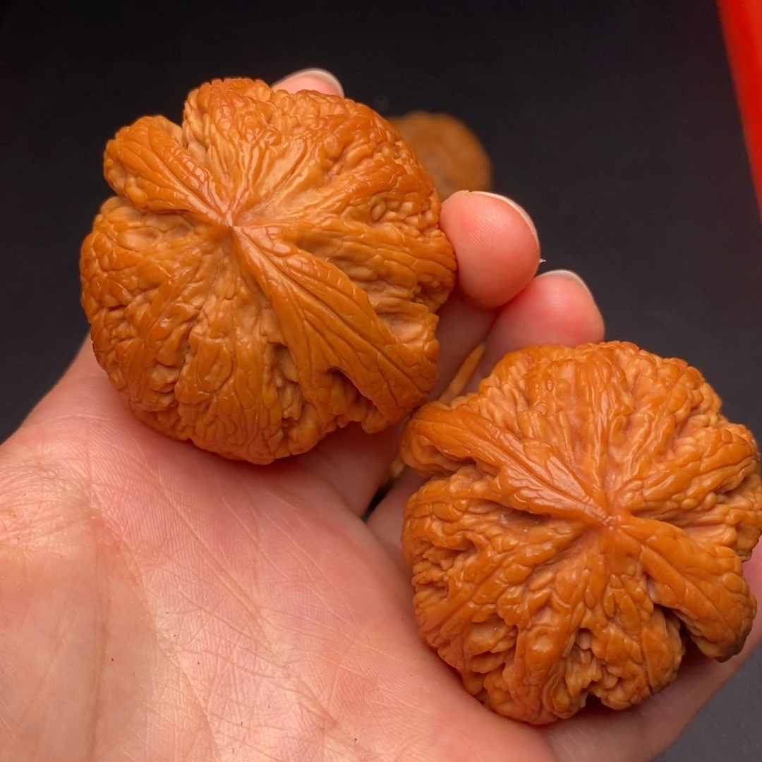 文玩核桃吊坠秦岭野生文玩核桃