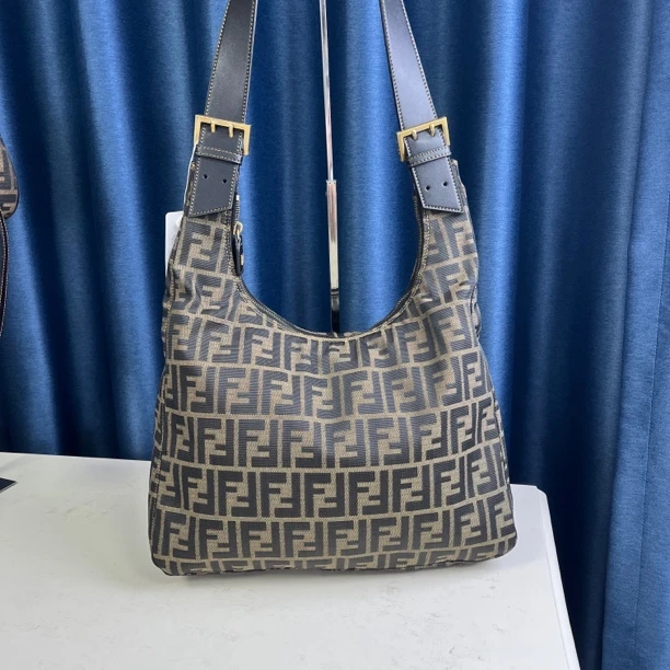 95新 FENDI/芬迪 G专属/芬迪单肩包/04060