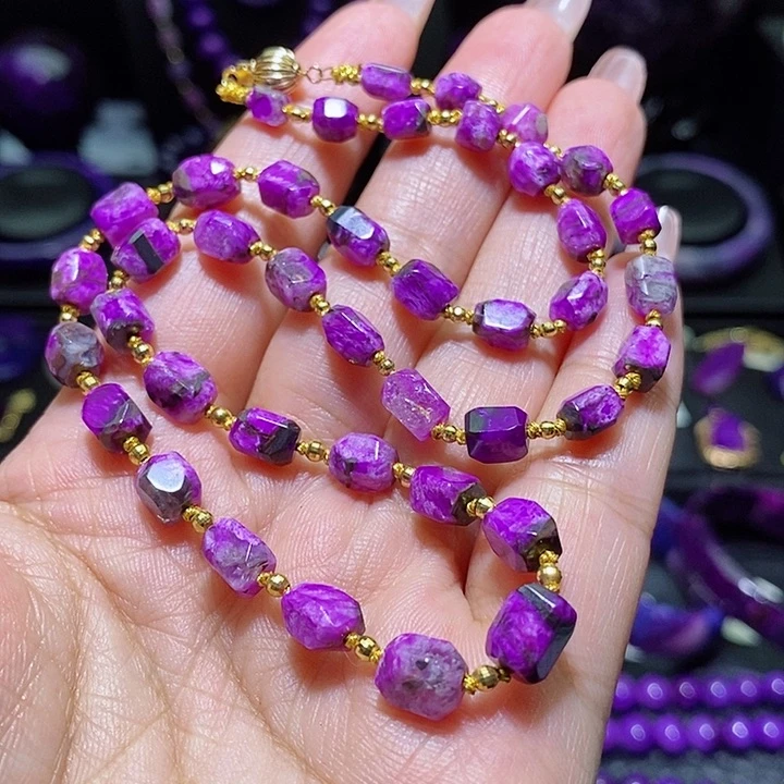 未镶嵌苏纪石（舒俱来）项链