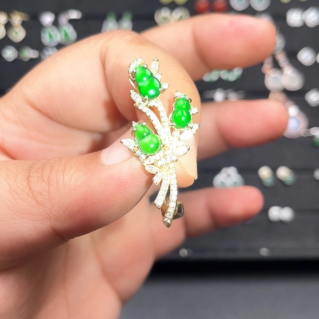 翡翠银S925镶嵌耳饰Oooooooo