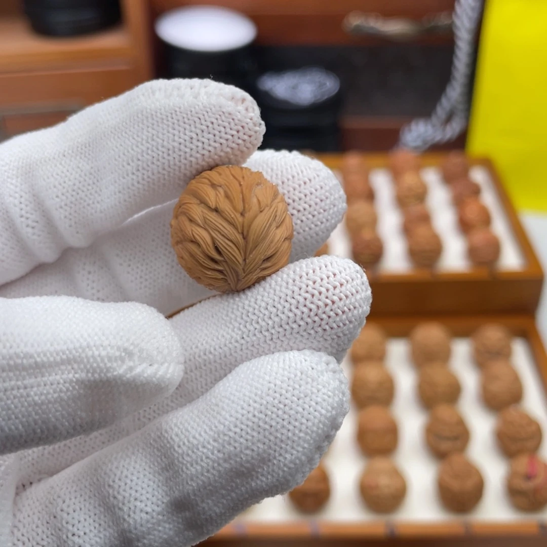 文玩核桃吊坠?****?猴头核桃雕刻