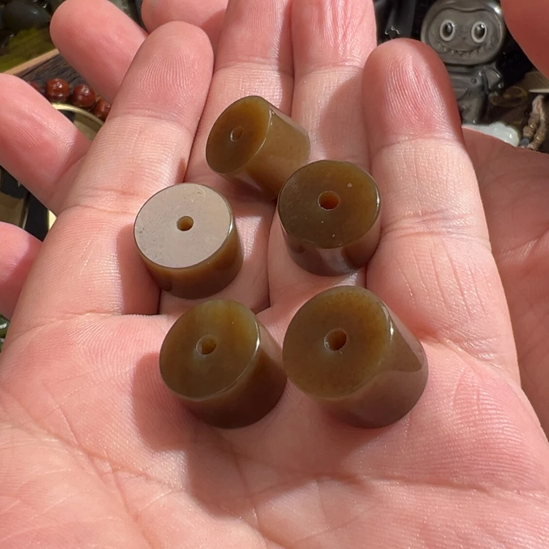 和田玉（糖玉）未镶嵌颈饰新疆且末12x15mm桶珠微麻多样性拍一发一