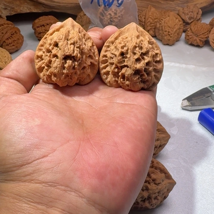 吊坠文玩核桃大秤砣