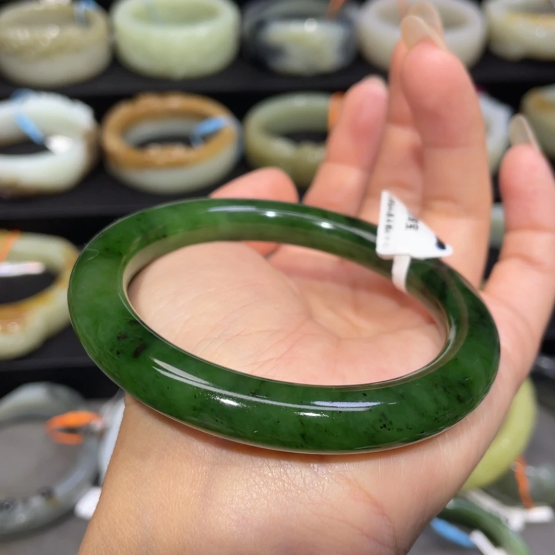 未镶嵌手镯和田玉62