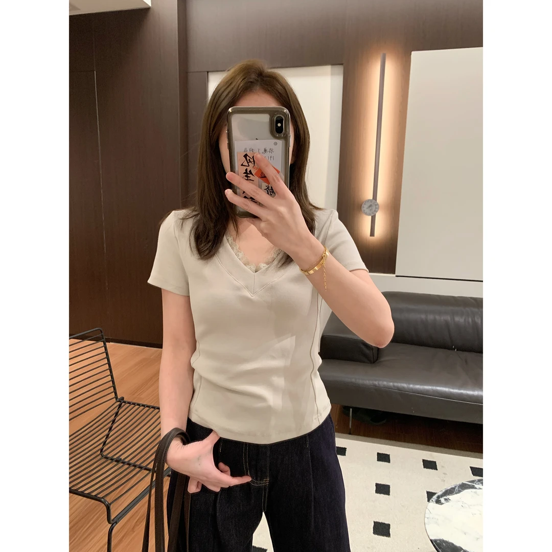 YO定制春夏气质蕾丝拼接V领短袖T恤韩系纯欲修身百搭显瘦套头上衣