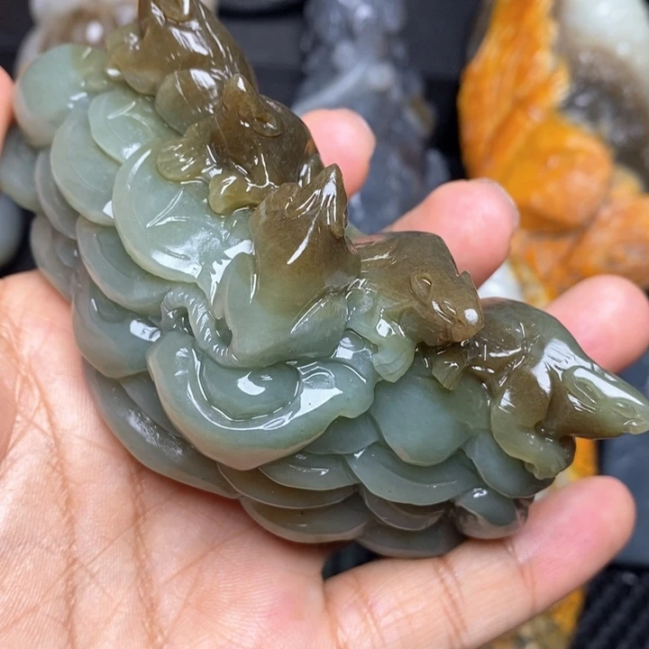 颈饰未镶嵌和田玉