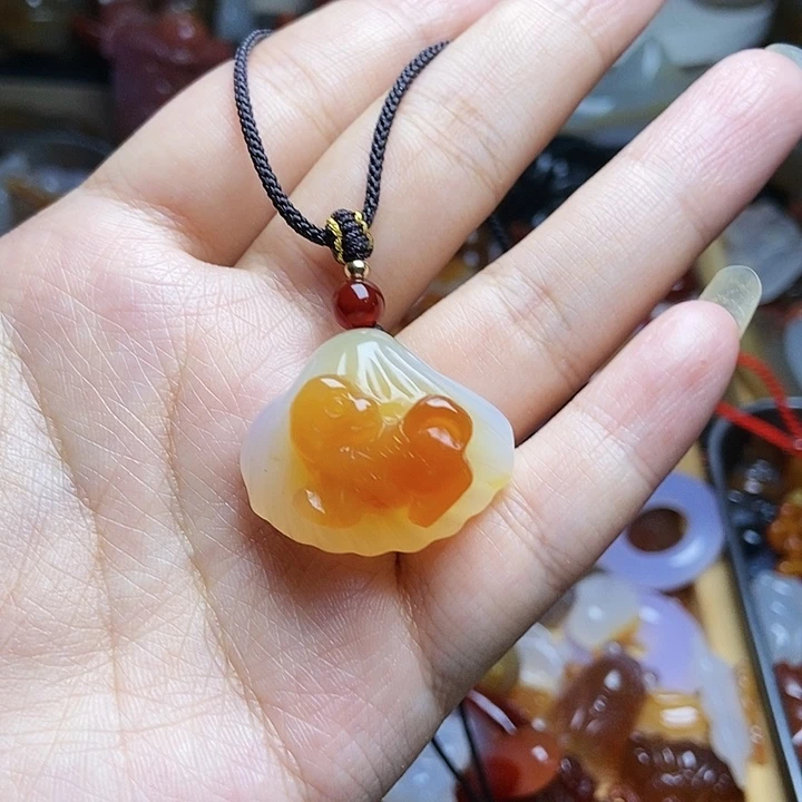 未镶嵌颈饰玛瑙/玉髓
