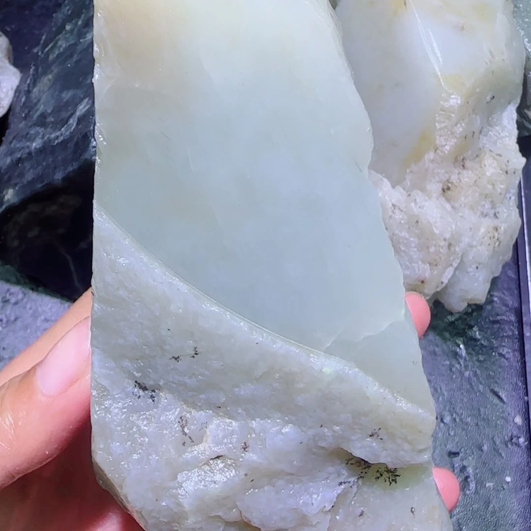 和田玉未镶嵌珠宝半成品