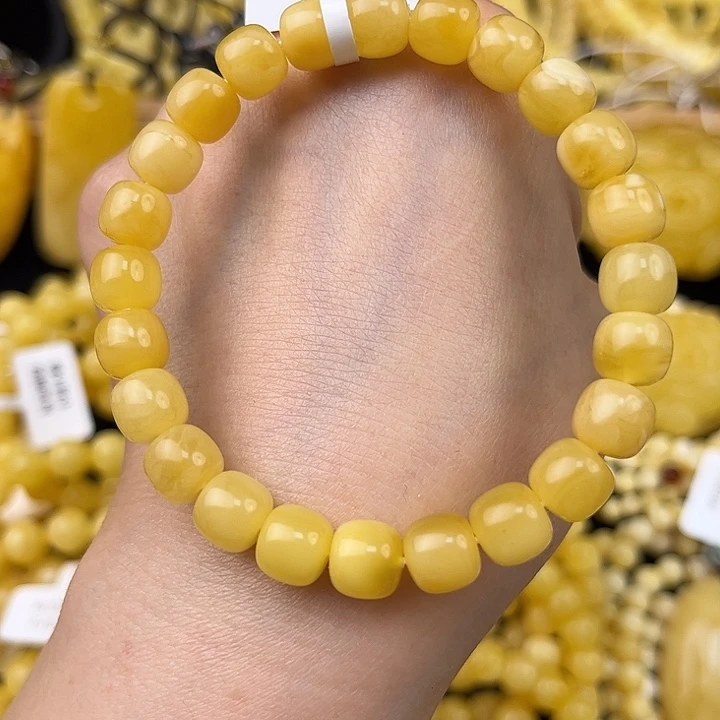 琥珀未镶嵌颈饰琥珀，多样性发其一