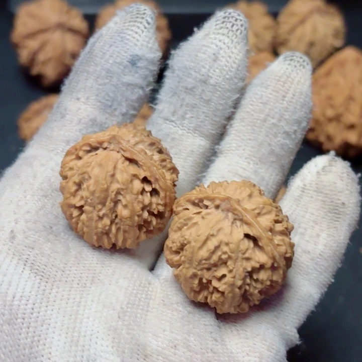 文玩核桃把件平****生秦岭灯笼58