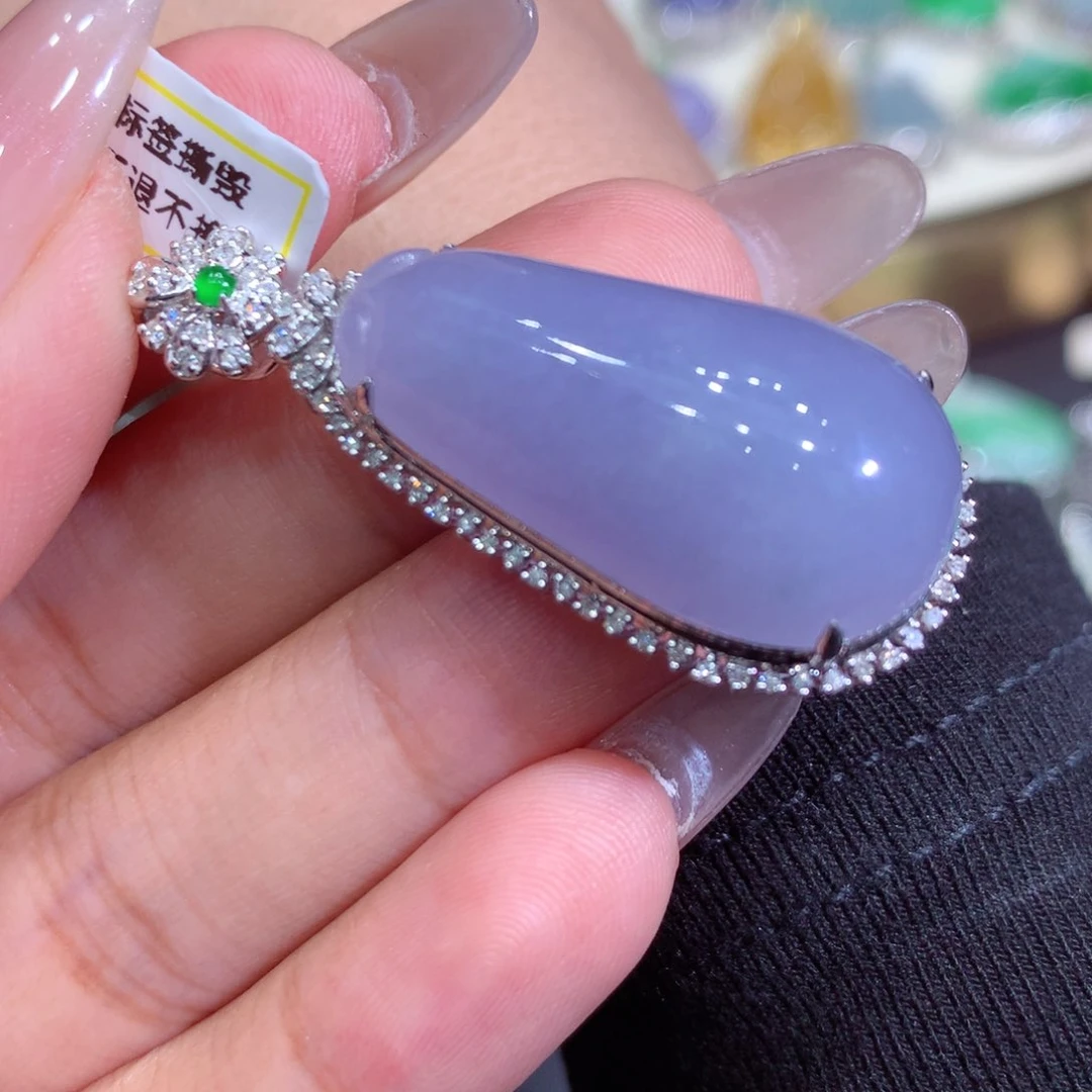 翡翠吊坠(赠链)18K金镶嵌
