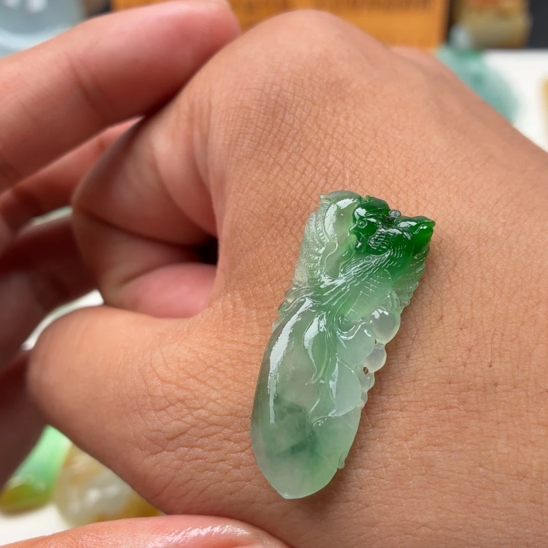 定制翡翠未镶嵌凤凰