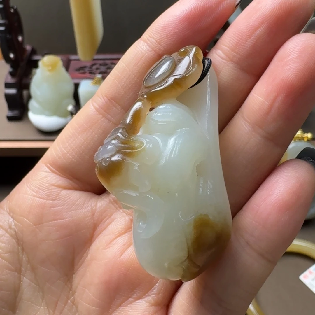 和田玉未镶嵌吊坠(不含链)