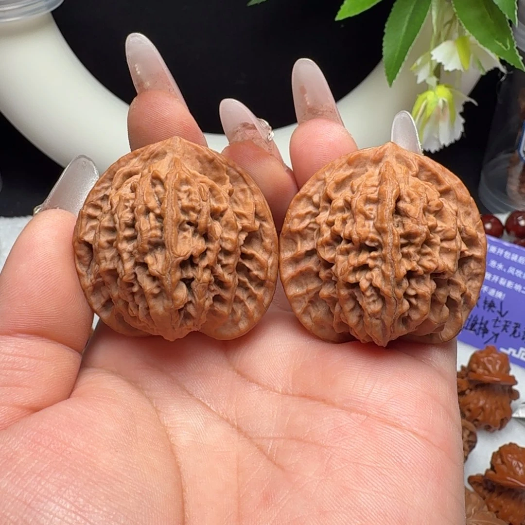 文玩核桃把件盘龙纹40