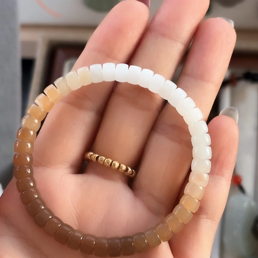 c***h和田玉未镶嵌颈饰糖色渐变