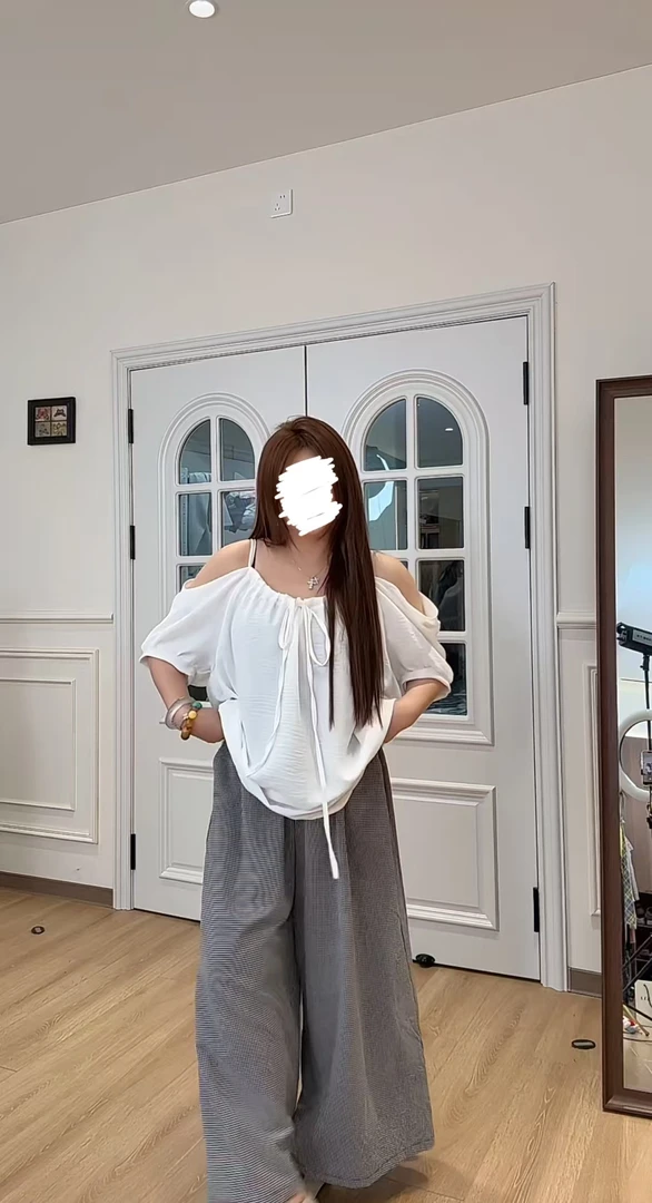 公主 港风气质漏肩上衣35086+格纹阔腿裤35085