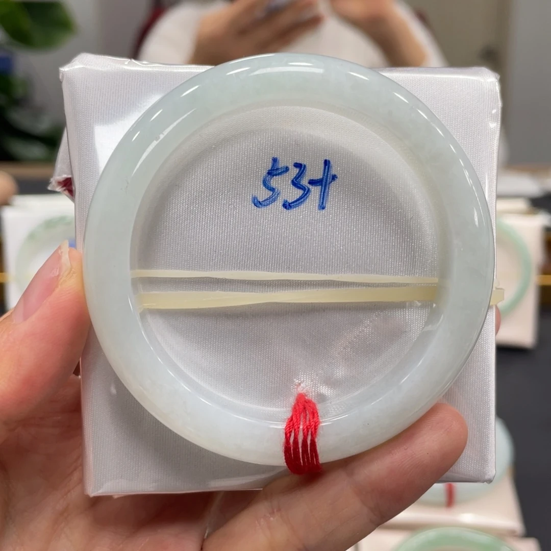 翡翠未镶嵌手镯翡翠