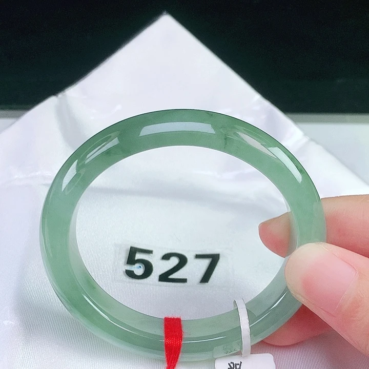翡翠未镶嵌手镯（圆镯）54.5