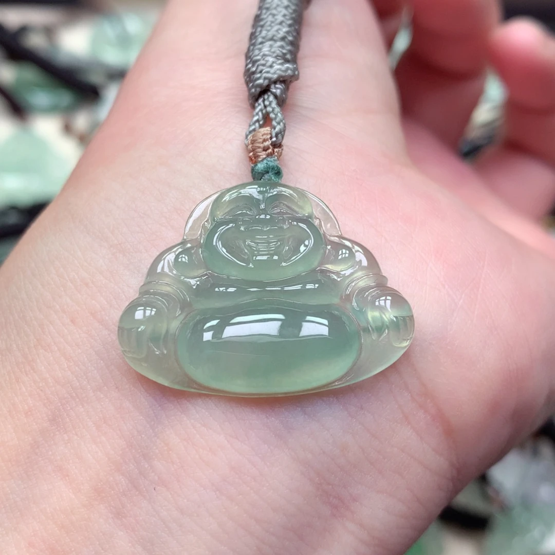 翡翠未镶嵌颈饰佛公