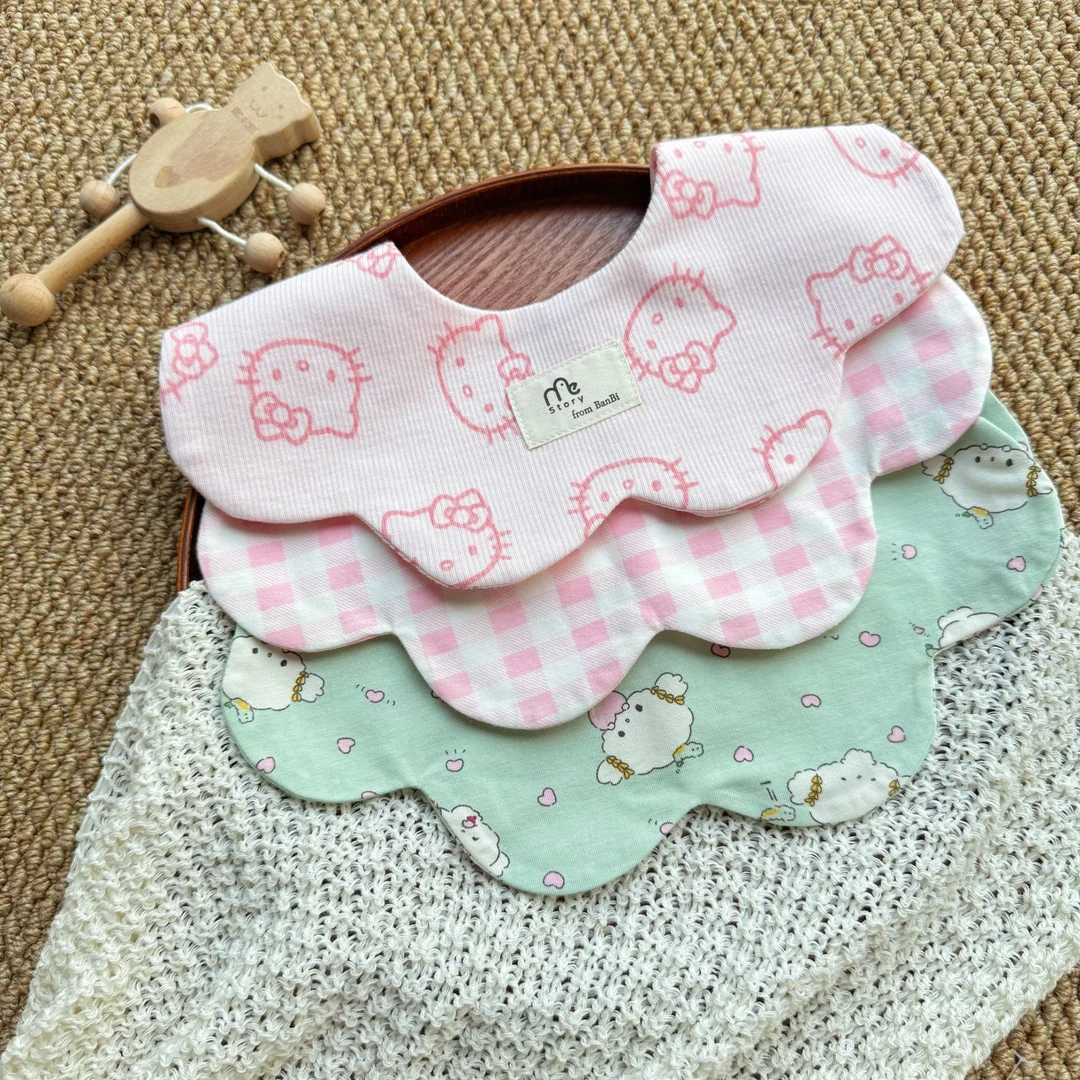 韩版高颜值围兜婴儿棉质双面百搭花瓣围嘴防吐奶口水巾