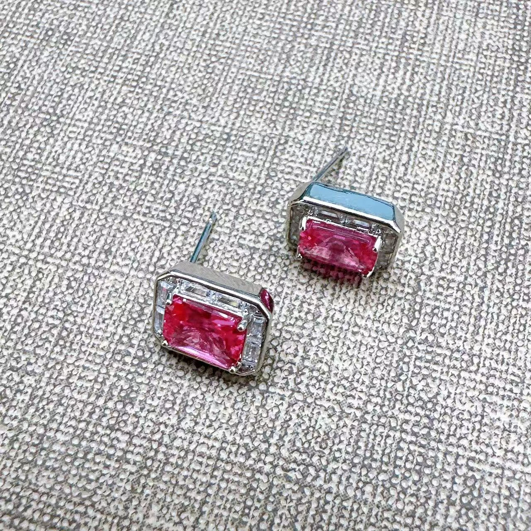 臻选耳饰 经典时尚百搭红色耳坠AW1037