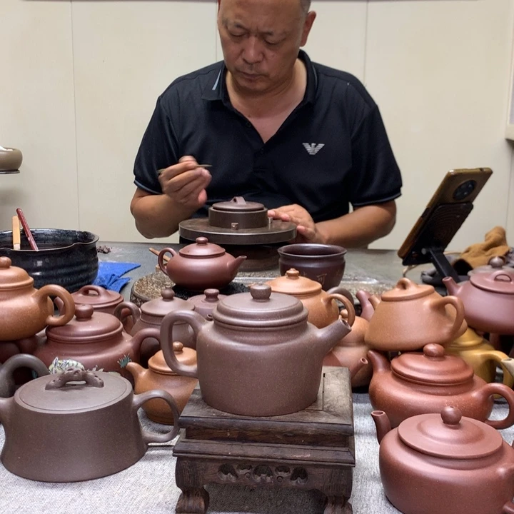 茶壶紫泥黑墩头紫泥炮嘴德钟200 C半手工制作