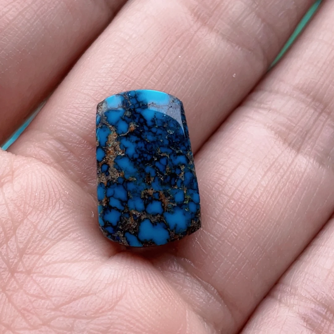 绿松石未镶嵌珠宝奇石18x11.6mm