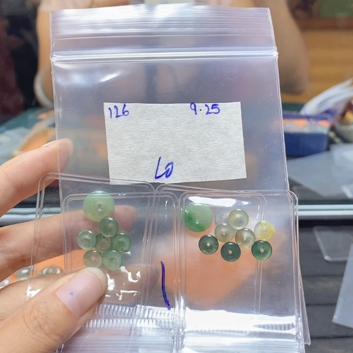 季***薇定制翡翠未镶嵌不退