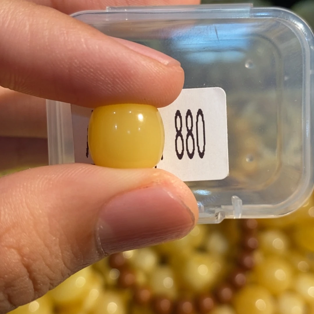 琥珀未镶嵌珠宝奇石880