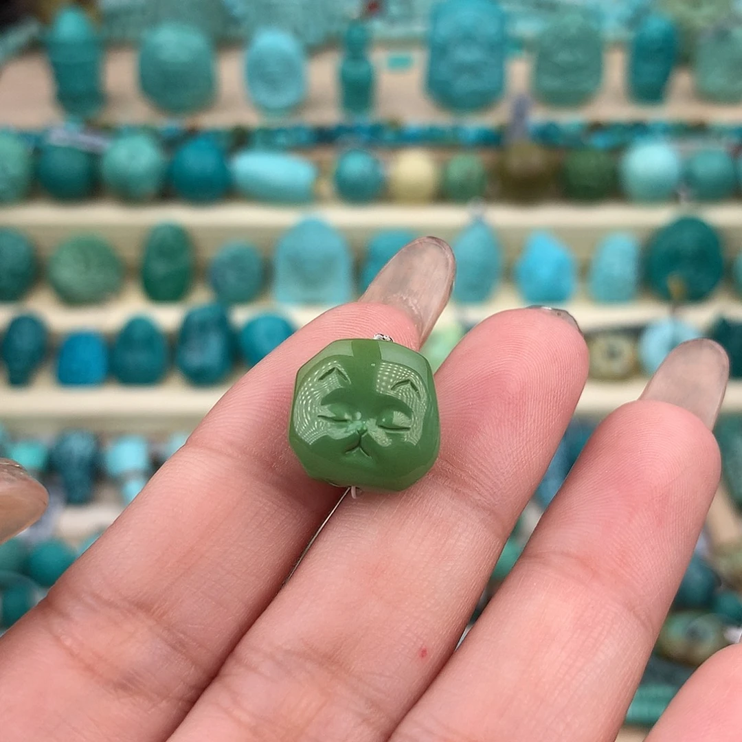 绿松石未镶嵌珠宝奇石