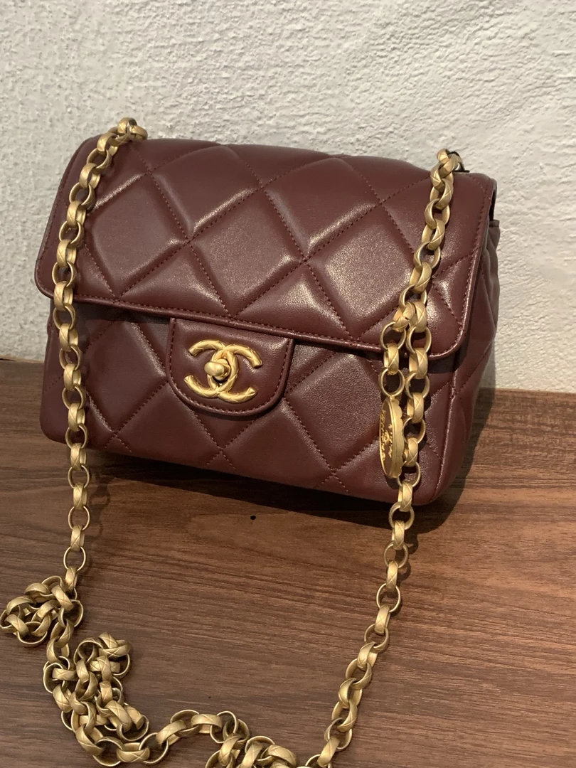 99新 Chanel/香奈儿 21B 酒红色金扣羊皮金币方胖子 芯片款