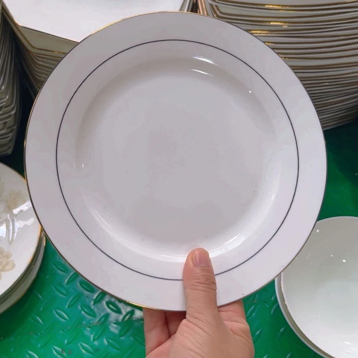 瓷片金镶玉八寸浅盘六个微瑕