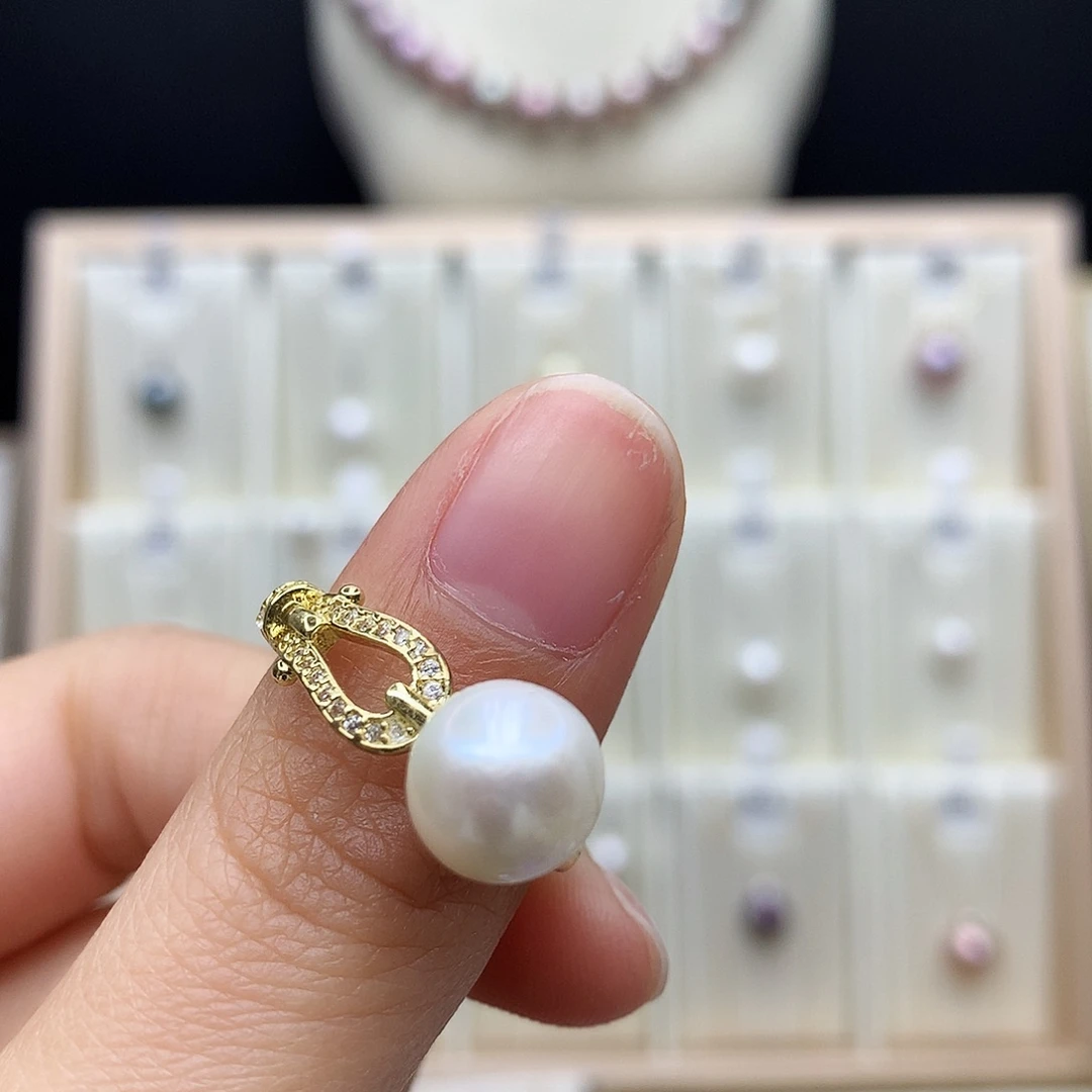 合金颈饰淡水珍珠