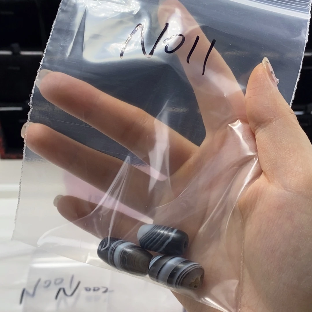 芙***叶玛瑙/玉髓合金珠宝半成品