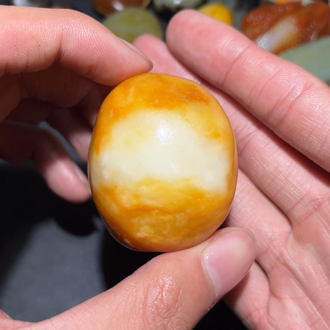 和田玉未镶嵌珠宝奇石