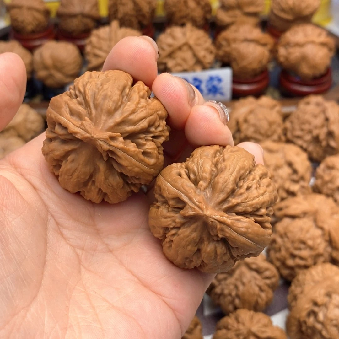 【闪购商品】文玩核桃吊坠小***堆141号霸王龙