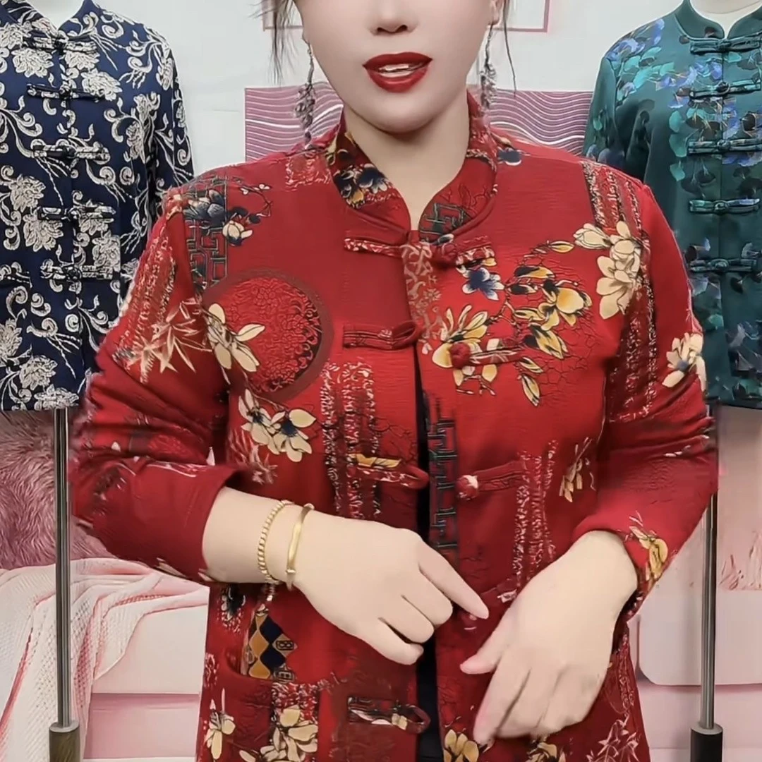 秋冬妈妈加绒保暖外套中老年气质时尚