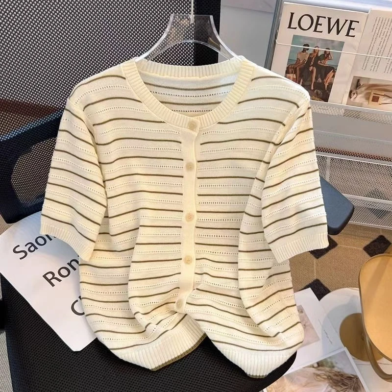 A251-A260四季百搭针织衫短款上衣修身针织衫显瘦时尚宽松条纹