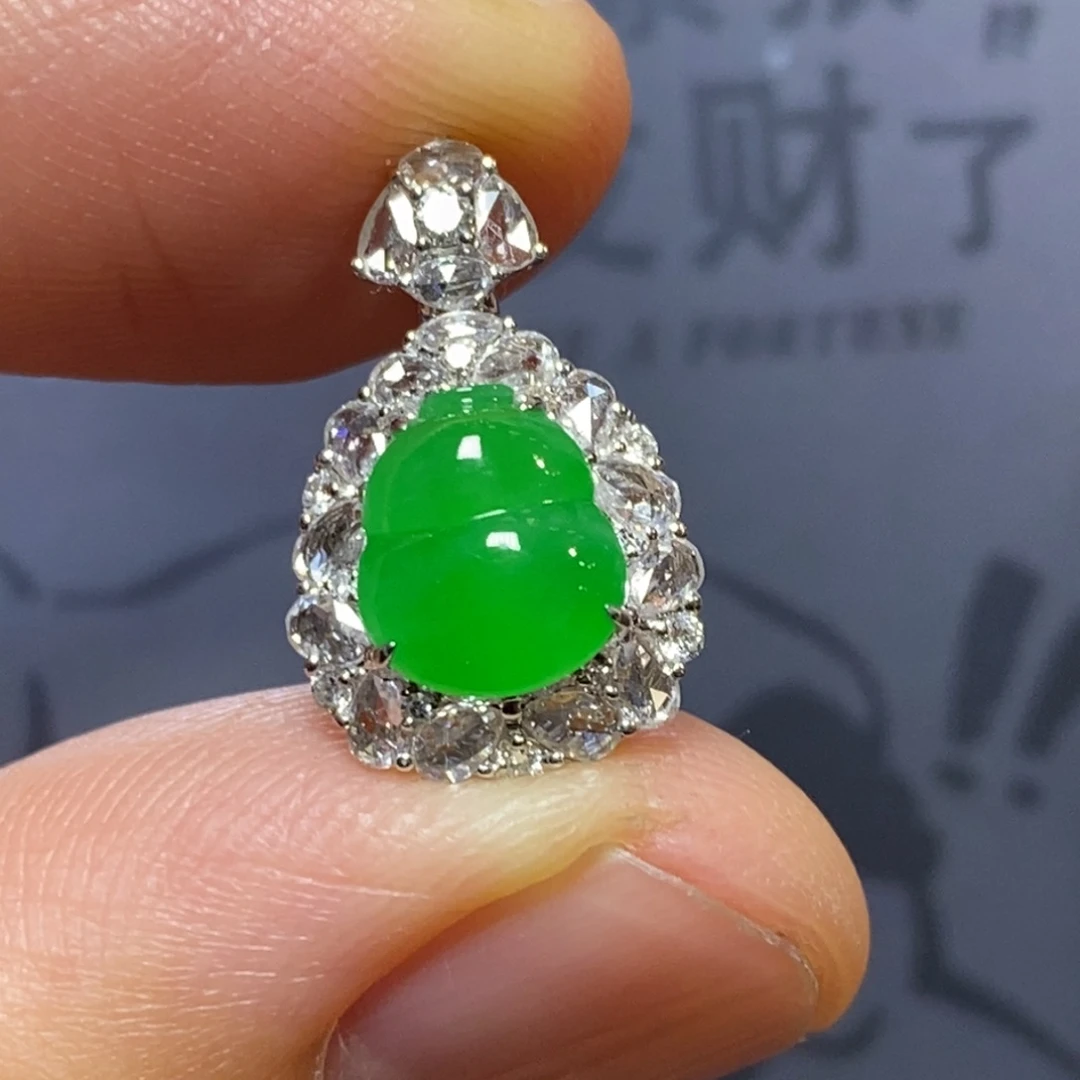翡翠18K金镶嵌吊坠(不含链)葫芦