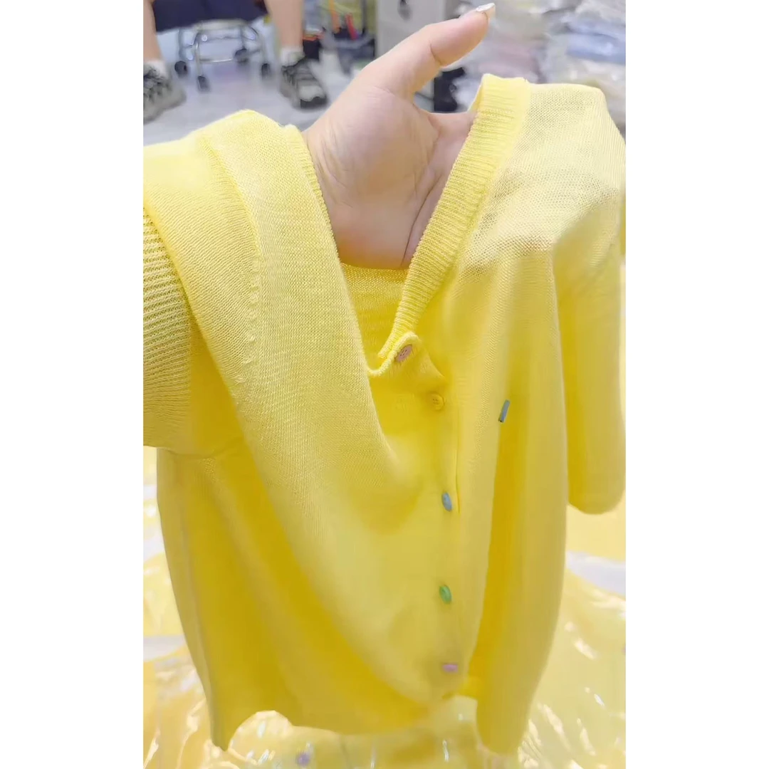 【现货】今年流行穿搭2025夏季新款毛针织衫薄款宽松型休闲短袖上衣