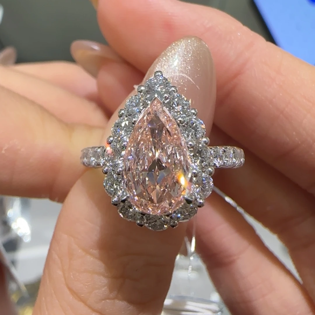 实验室培育钻石铂Pt950镶嵌水滴粉钻围镶1.66卡