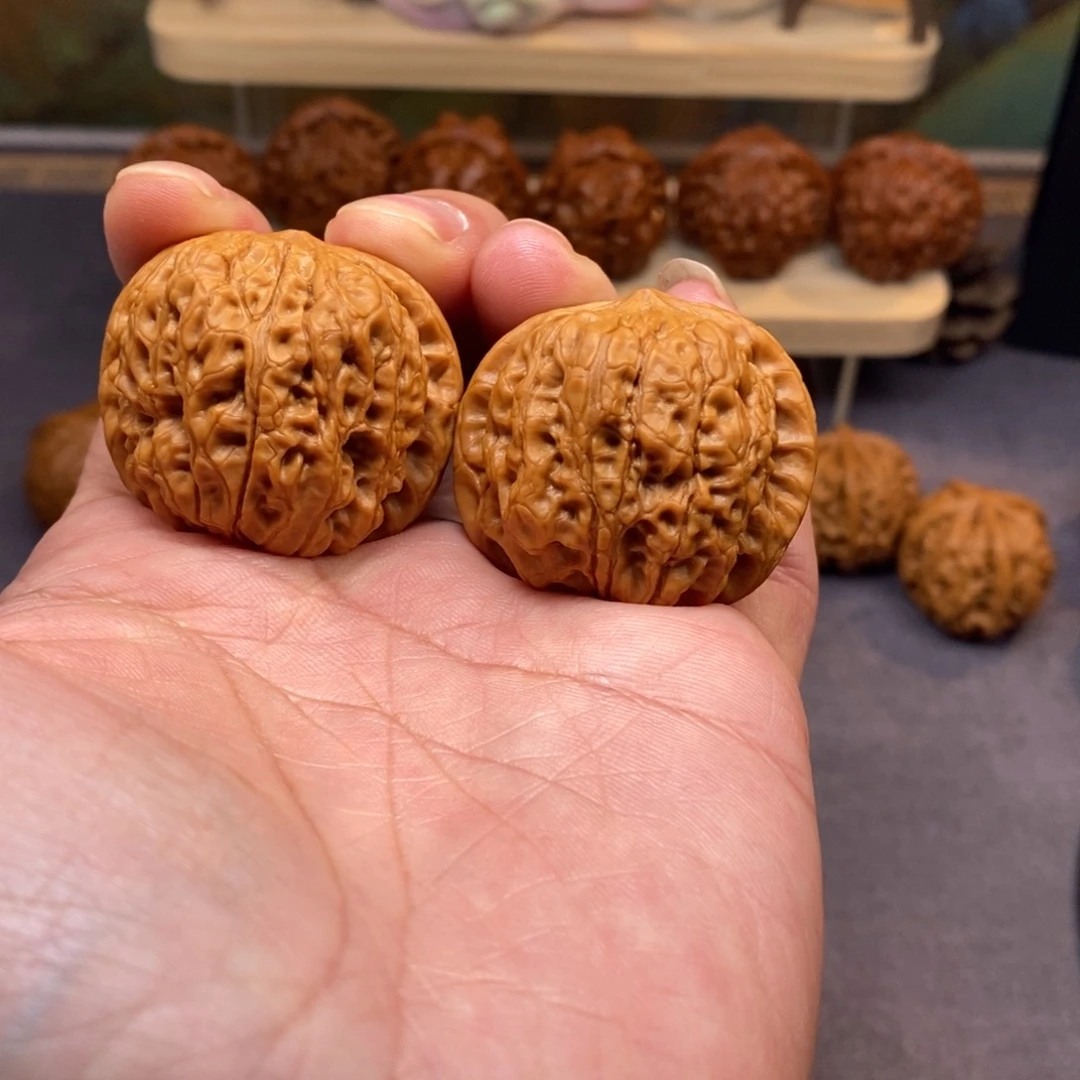文玩核桃把件全品无修37尺雨花石